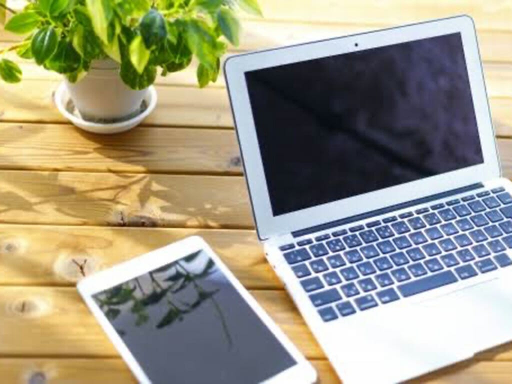 情弱への道 スマホの他にpcを持たないとマズい理由とは Free Life