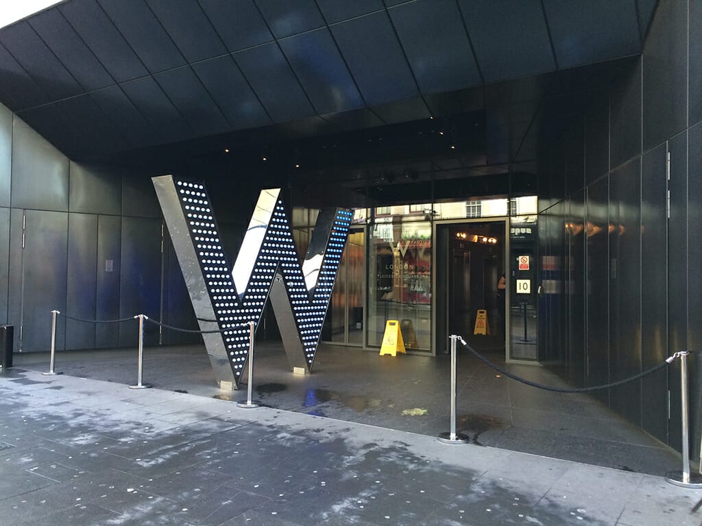 Wロンドン